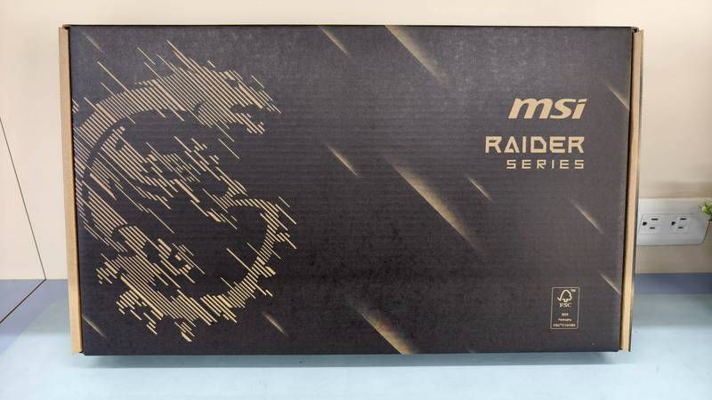 MSI Raider 16 HX B2WI-025TW 原廠外箱