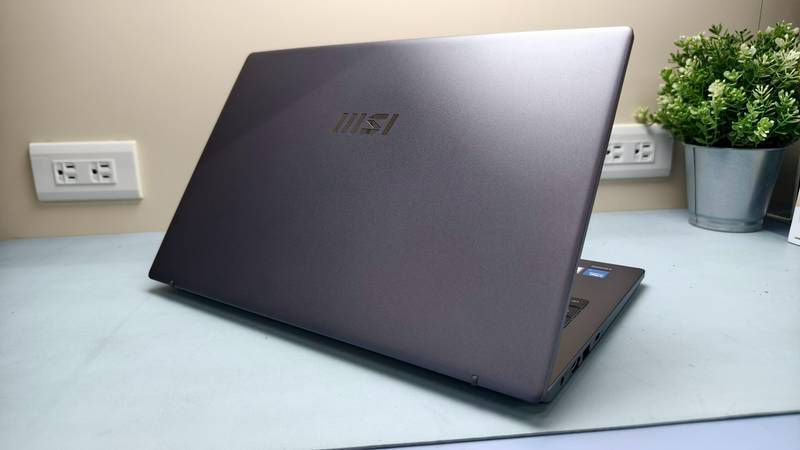 MSI Modern 15鉑金灰機身外觀